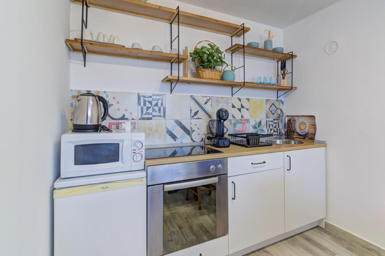 Apartments Maria セニ エクステリア 写真